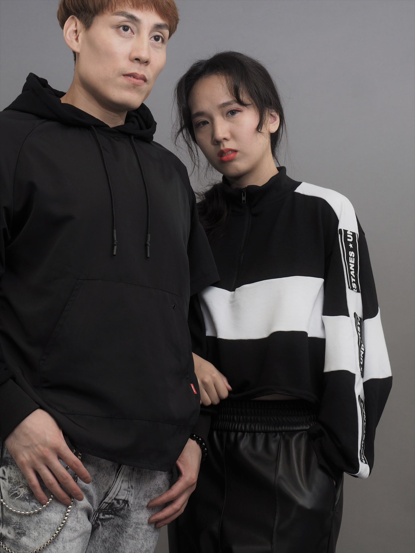 Vertical Collar Zipper Pullover
