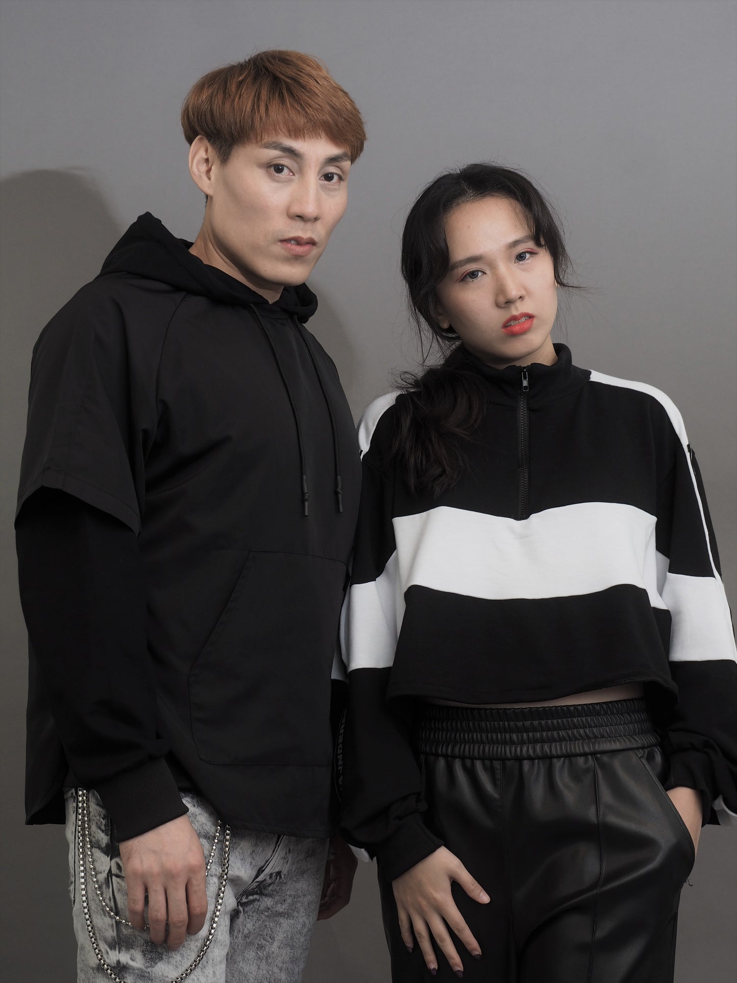 Vertical Collar Zipper Pullover