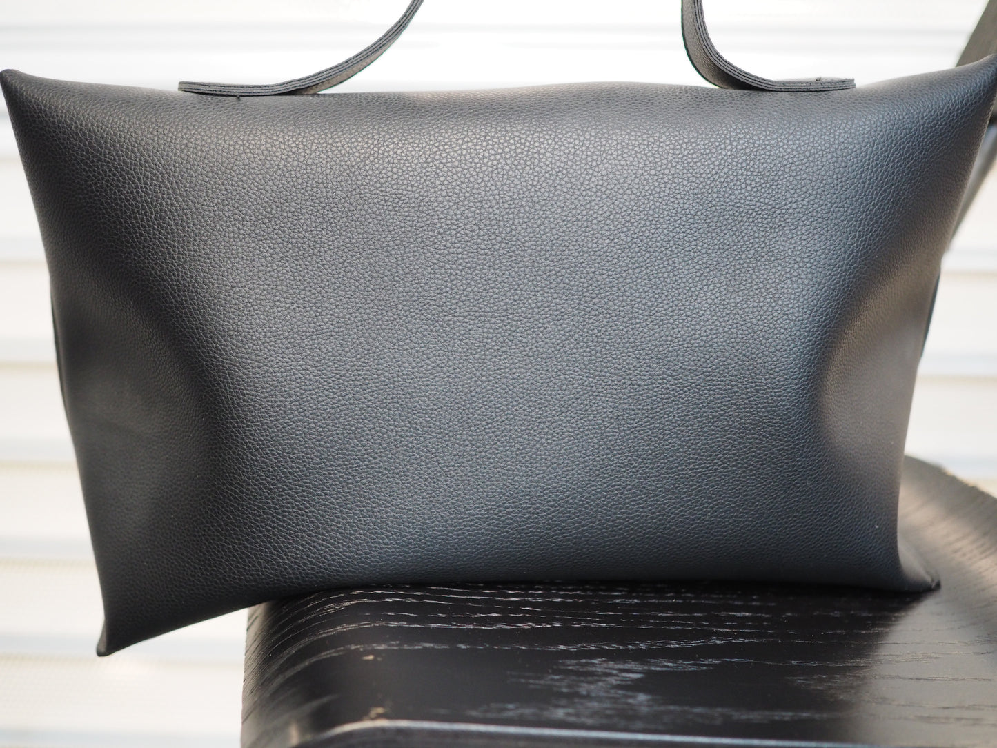 Black and Gold Chic Handbag