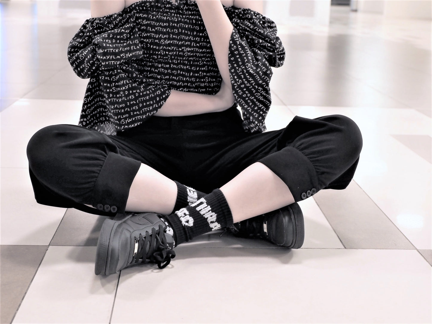 Relaxed Fit Pegged Long Pants