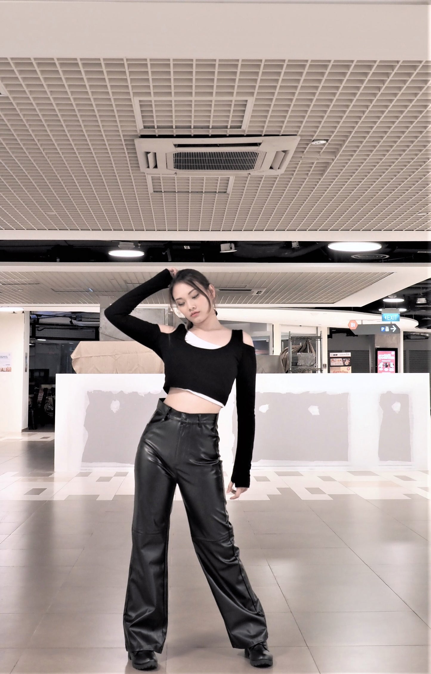 PU Classic Wide-leg Pants