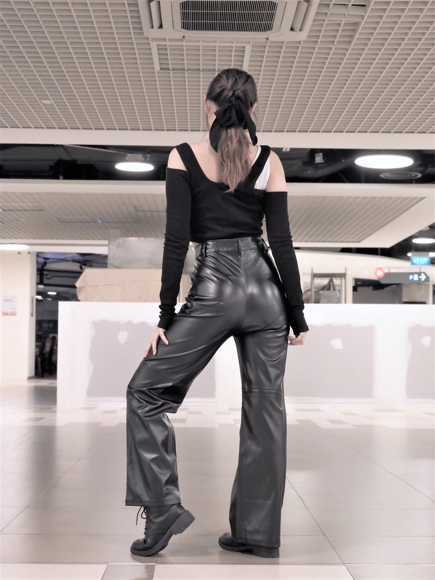 PU Classic Wide-leg Pants