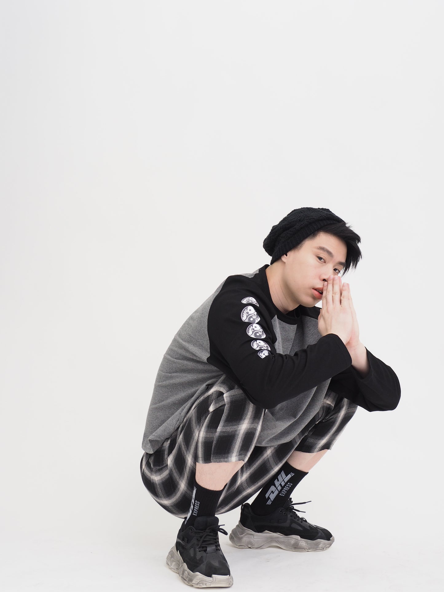 Statement Black - Comfy Grey Pullover