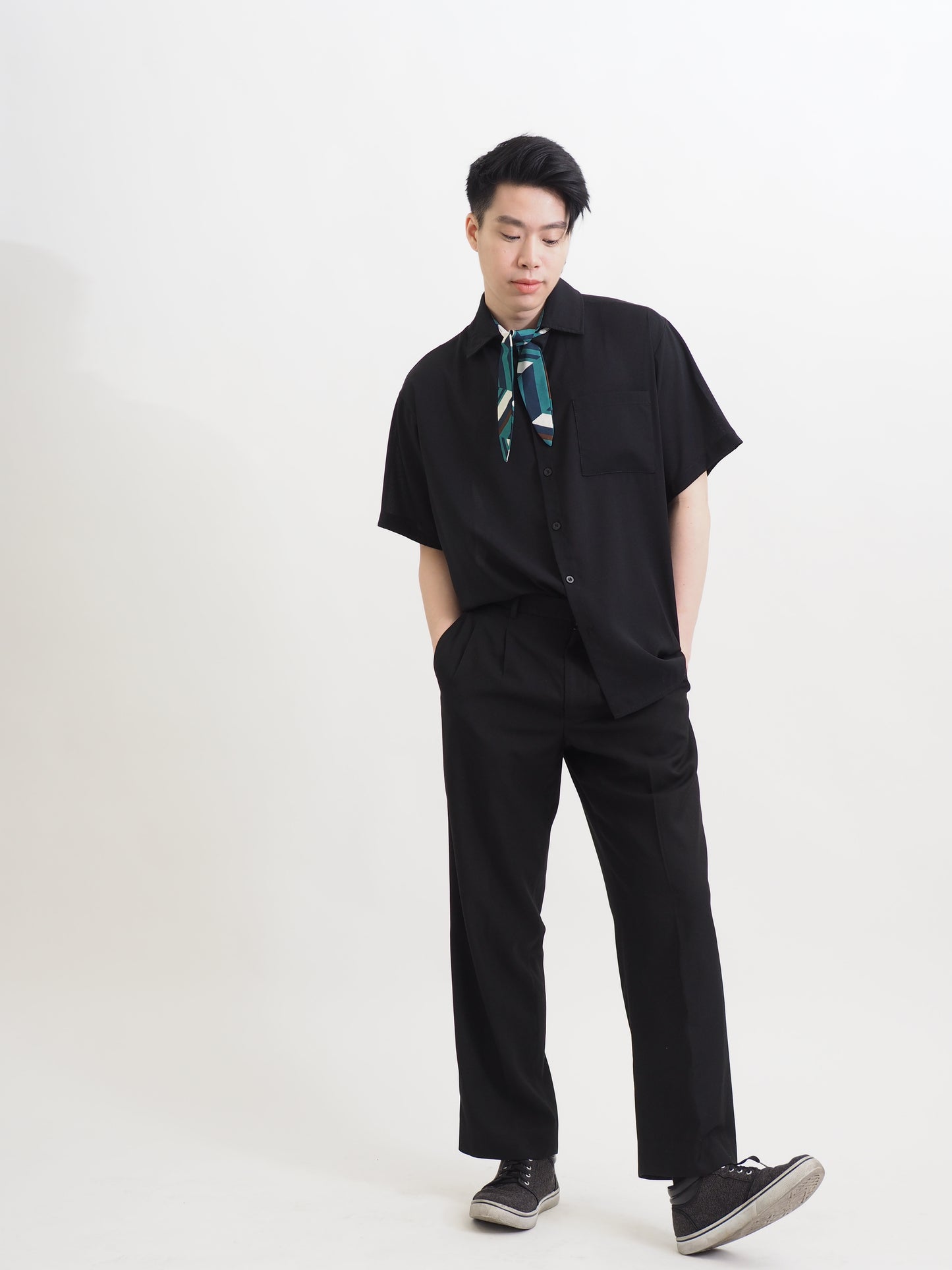 Statement Black - Casual Short Sleeve Shirt